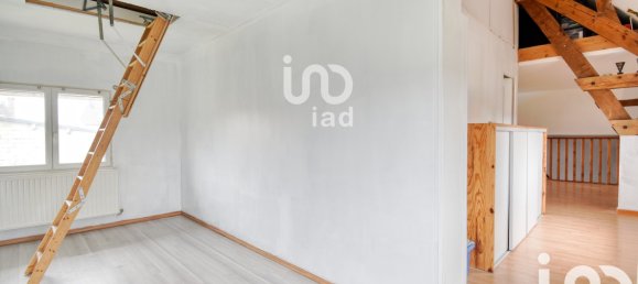 5 bedrooms House in Moreuil, France No. 80390 12