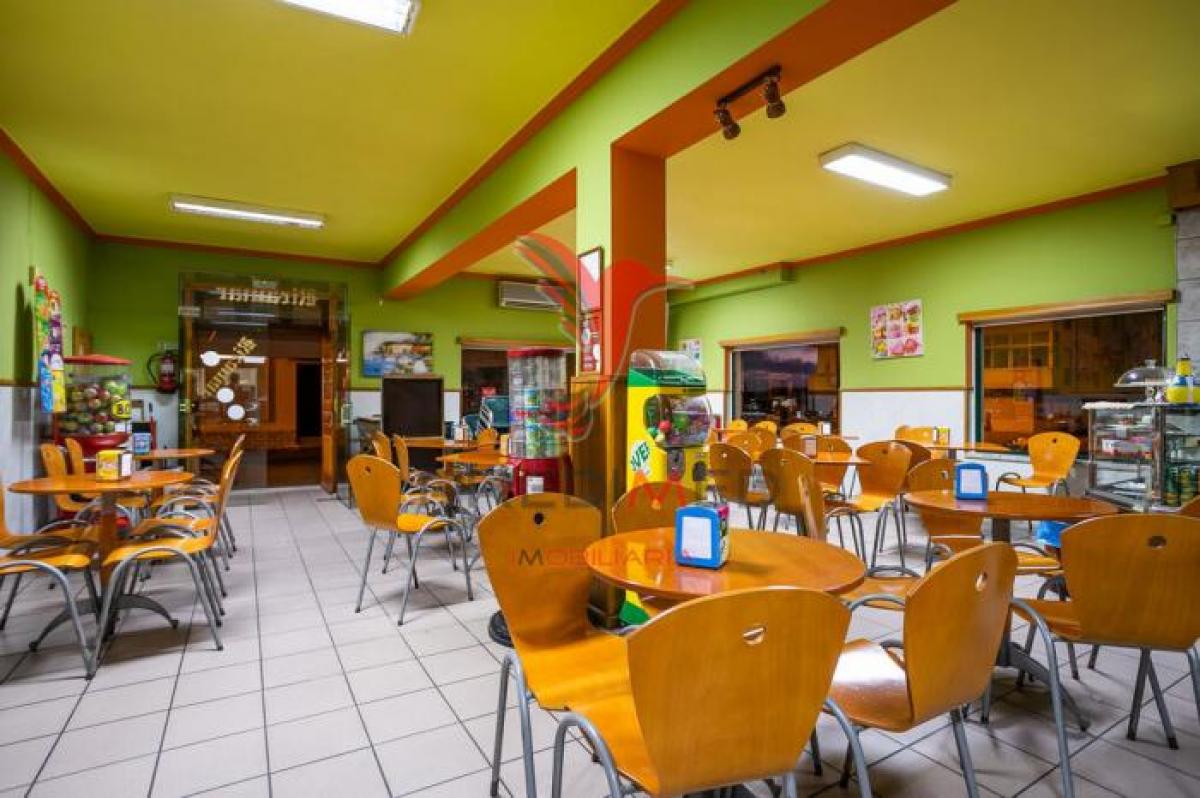 131m² Shop in Seixal, Portugal No. 1938