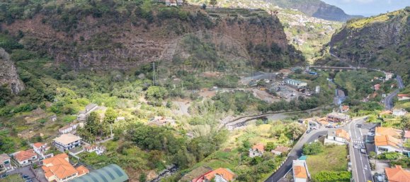 2 bedrooms House in Santana, Portugal No. 25259 28