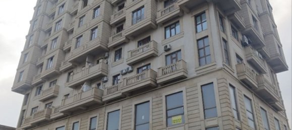 Квартира с 3 спальнями в Насиминский район, Азербайджан № 1490 2