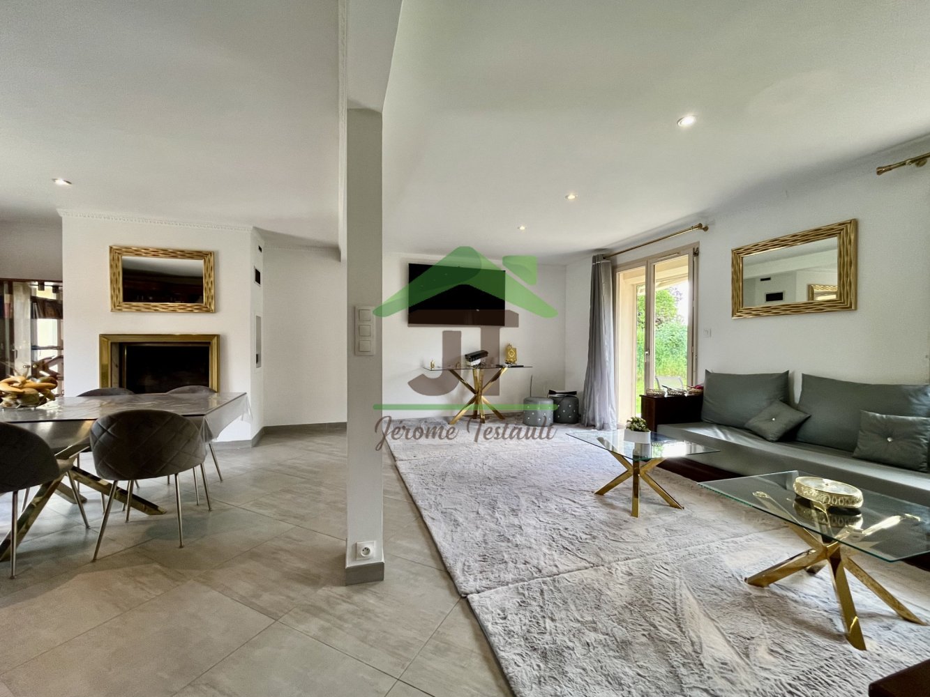 4 bedrooms House in Chateaudun, France No. 103249