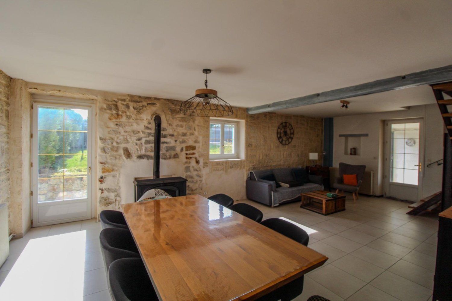 3 Schlafzimmer Haus in Montceau-les-Mines, France, Nr. 201219