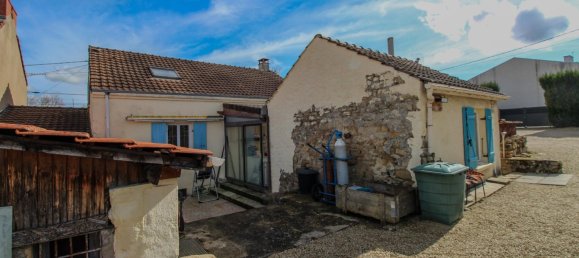 3 Schlafzimmer Haus in Montceau-les-Mines, France, Nr. 201219 10