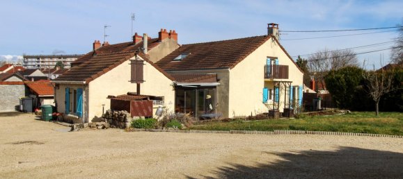 3 Schlafzimmer Haus in Montceau-les-Mines, France, Nr. 201219 12