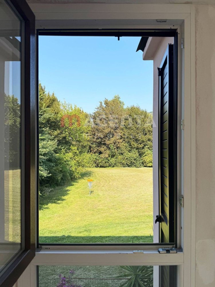 Apartamento de 2 dormitorios en Brescia, Italy No. 363413