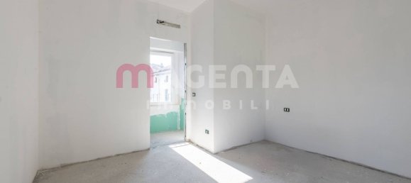 Apartamento de 2 dormitorios en Brescia, Italy No. 363413 13