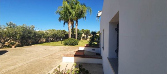 3 Schlafzimmer Villa in Marsala, Italy, Nr. 356353 5