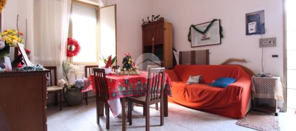 Дом с 4 комнатами в Марсала, Италия № 47650 3