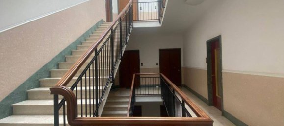 5 bedrooms Apartment in Genoa, Italy No. 347318 4