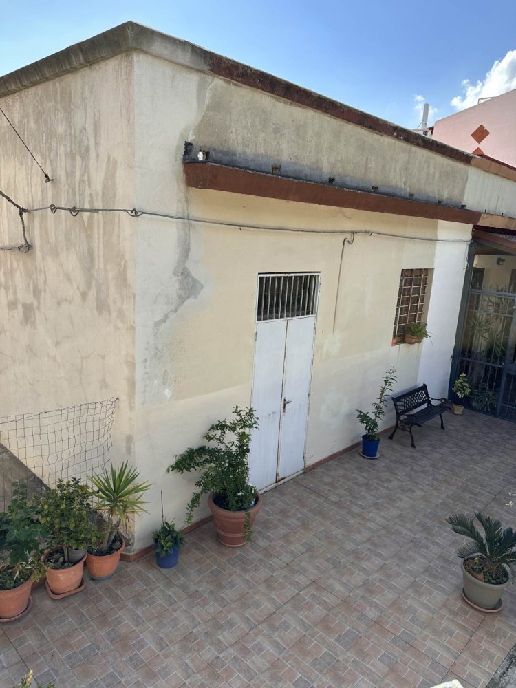 1-Zimmer Gewerbliche Immobilie in Messina, Italy, Nr. 47418