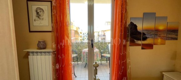 Apartamento de 4 habitaciónes en Martinsicuro, Italy No. 299648 43