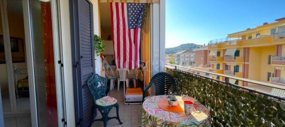 Apartamento de 4 habitaciónes en Martinsicuro, Italy No. 299648 49