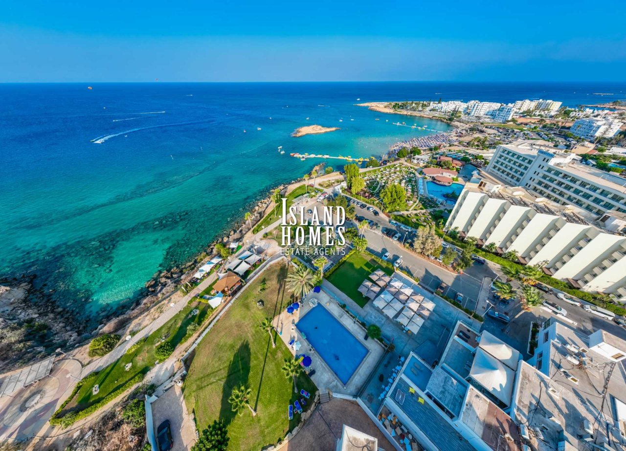 2 bedrooms House in Protaras, Cyprus No. 24019