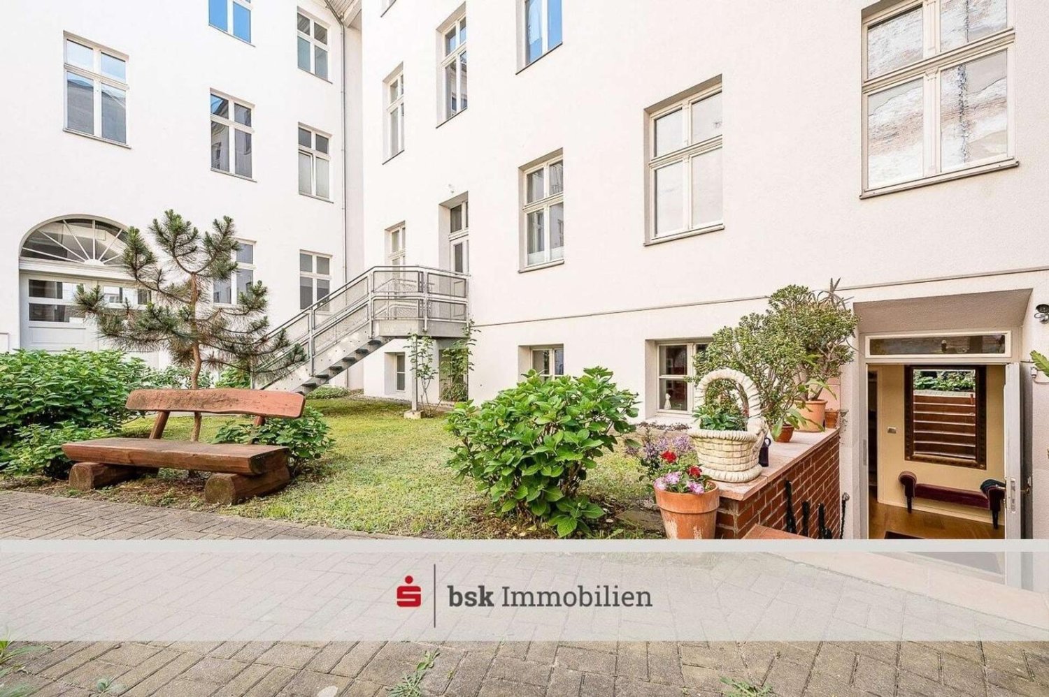 5 rooms Cafe / restaurant in Mitte, Germany No. 91427