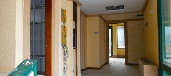 Gebäude in Chianciano Terme, Italy 5367m², Nr. 76103 25