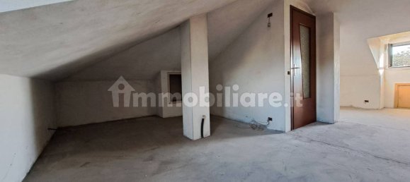 4 غرف نوم شقة في Cesano Maderno, Italy رقم 73958 33