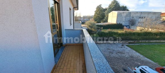 4 غرف نوم شقة في Cesano Maderno, Italy رقم 73958 27