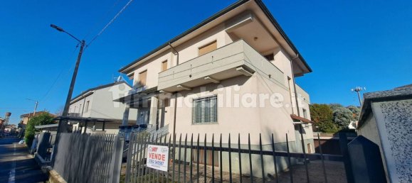 4 غرف نوم شقة في Cesano Maderno, Italy رقم 73958 36