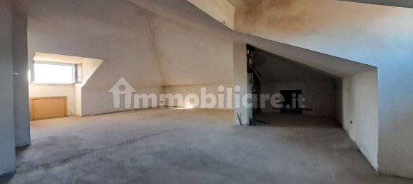 4 غرف نوم شقة في Cesano Maderno, Italy رقم 73958 32