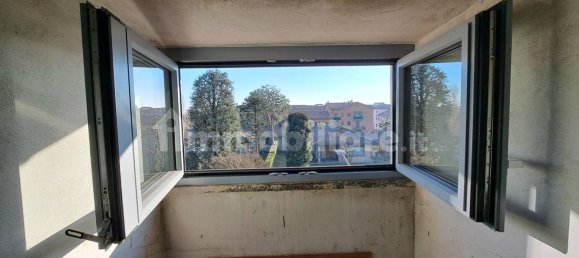 4 غرف نوم شقة في Cesano Maderno, Italy رقم 73958 34