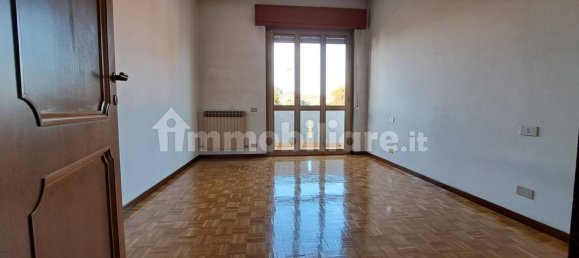 4 غرف نوم شقة في Cesano Maderno, Italy رقم 73958 23