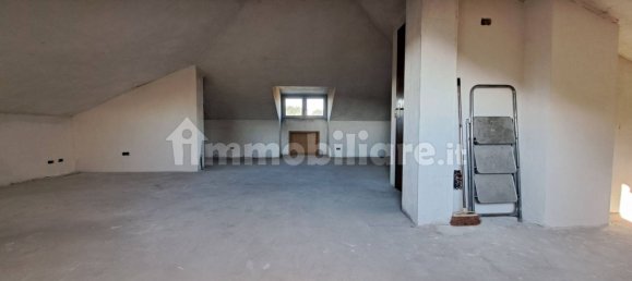 4 غرف نوم شقة في Cesano Maderno, Italy رقم 73958 31