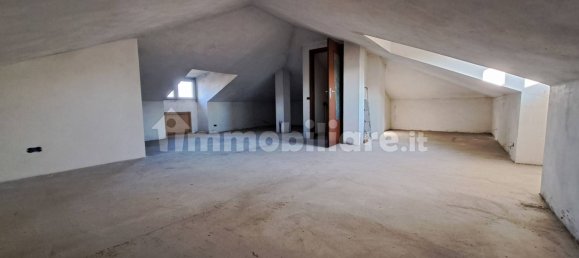 4 غرف نوم شقة في Cesano Maderno, Italy رقم 73958 30