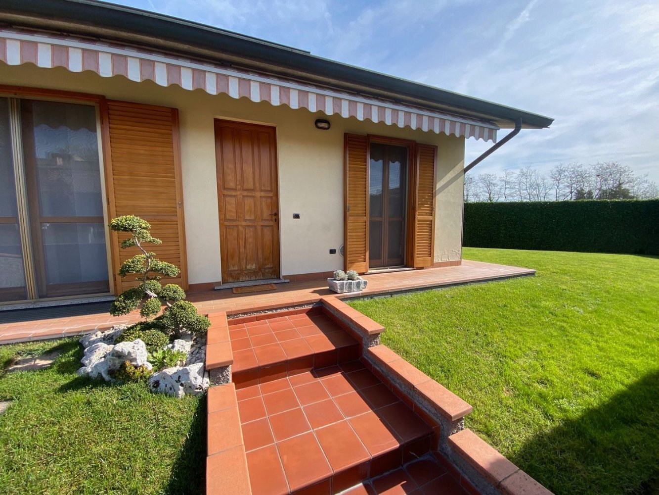 4-Zimmer Villa in San Colombano al Lambro, Italy, Nr. 143830