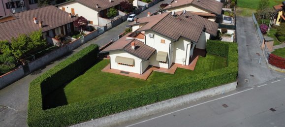4-Zimmer Villa in San Colombano al Lambro, Italy, Nr. 143830 5
