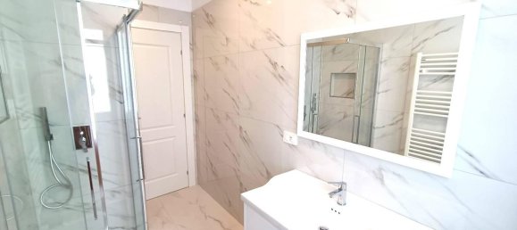 Apartamento de 4 habitaciónes en Arona, Italy No. 258668 14