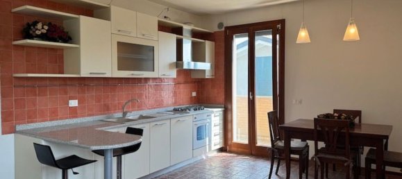 3غرفة شقة في Camponogara, Italy رقم 286791 3