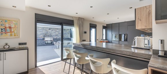 Villa de 5 dormitorios en Marbella, Spain No. 41202 12