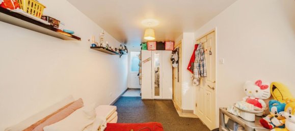 2 bedrooms House in Ilford, United Kingdom No. 10611 6