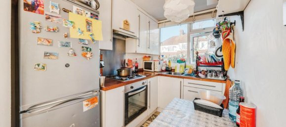 2 bedrooms House in Ilford, United Kingdom No. 10611 19