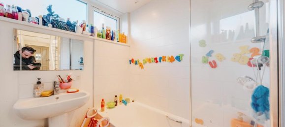 2 bedrooms House in Ilford, United Kingdom No. 10611 9