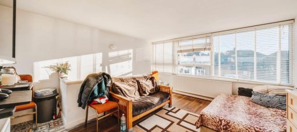 2 bedrooms House in Ilford, United Kingdom No. 10611 14