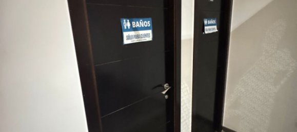 100m² Commercial property in Gandia, Spain No. 165166 21