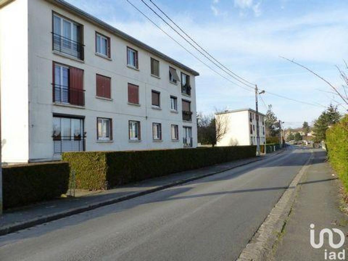 3 bedrooms Condo in Darvault, France No. 31984