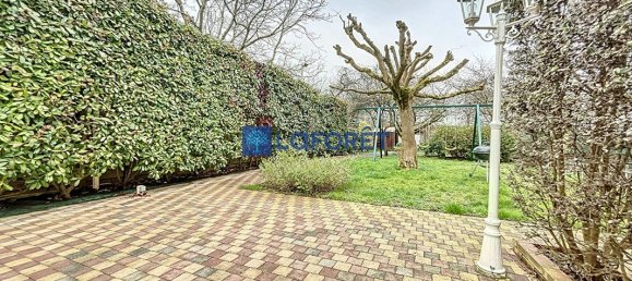 4 bedrooms House in Morangis, France No. 181394 2