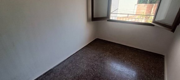 Apartamento T3 em Santa Coloma de Gramenet, Spain N.º 139875 13