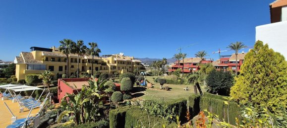 2 bedrooms Apartment in Estepona, Spain No. 33962 2