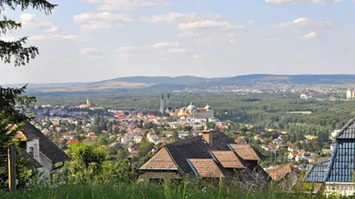  قطعة أرض في Klosterneuburg, Austria رقم 132930