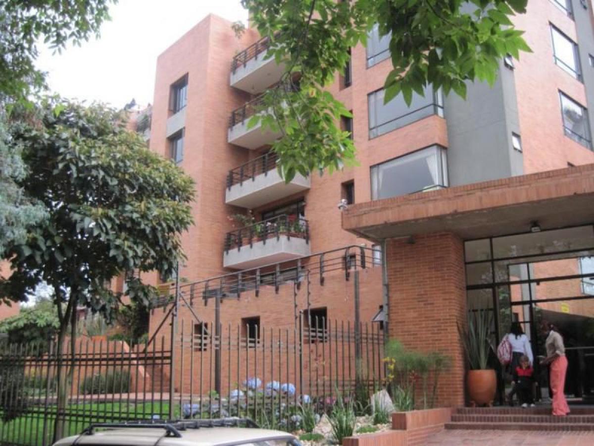 3 bedrooms House in Bogota, Colombia No. 11582