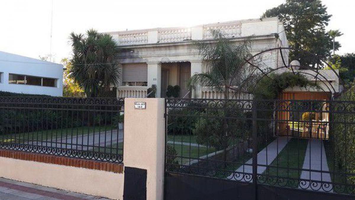 6 bedrooms House in San Andres de Giles, Argentina No. 21463