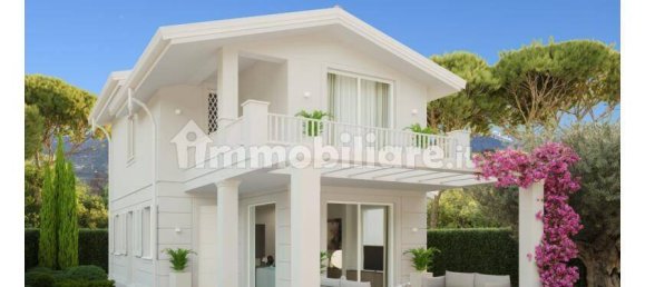4 bedrooms Villa in Forte dei Marmi, Italy No. 192198 5