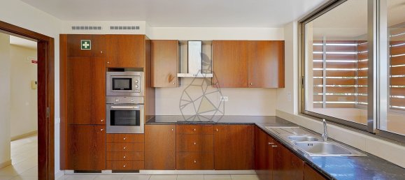 4 غرف نوم منزل في Guia, Portugal رقم 113883 10