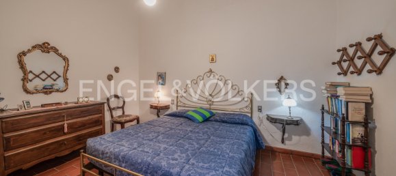 2 bedrooms House in Arezzo, Italy No. 105243 9