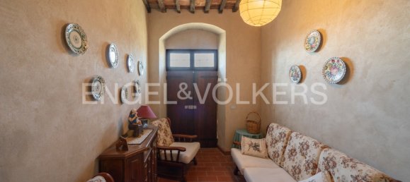 2 bedrooms House in Arezzo, Italy No. 105243 15