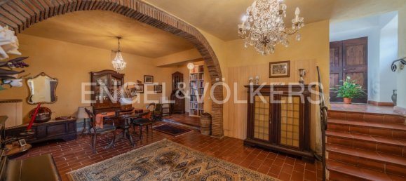 2 bedrooms House in Arezzo, Italy No. 105243 6