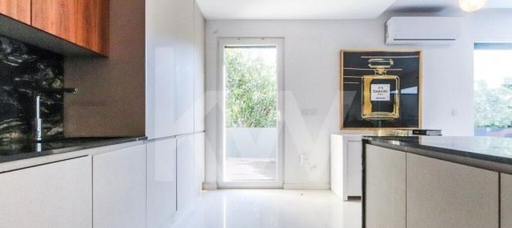 4 bedrooms House in Almada, Portugal No. 71597 36